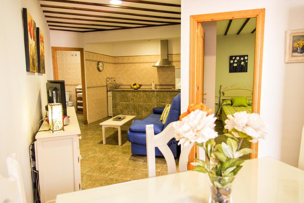 Apartamentos Casamonteymar Vejer de la Frontera Ruang foto